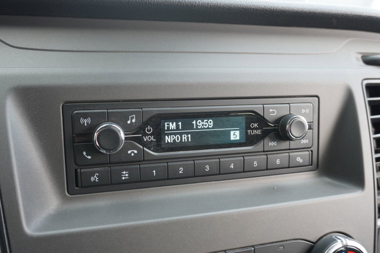 Vehicle Image 13