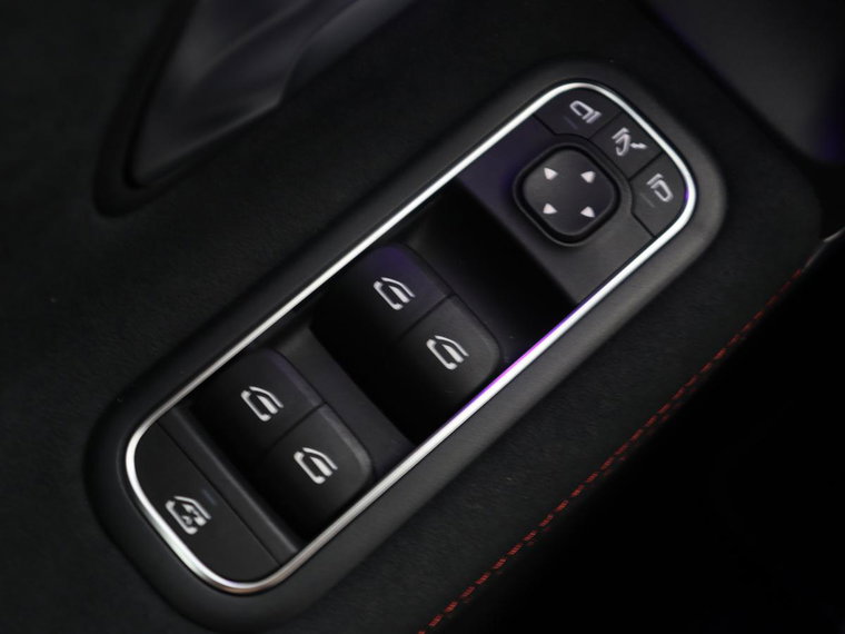 Vehicle Image 35