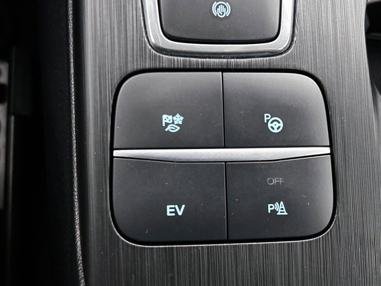 Vehicle Image 27