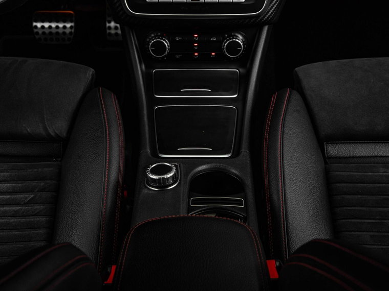 Vehicle Image 32