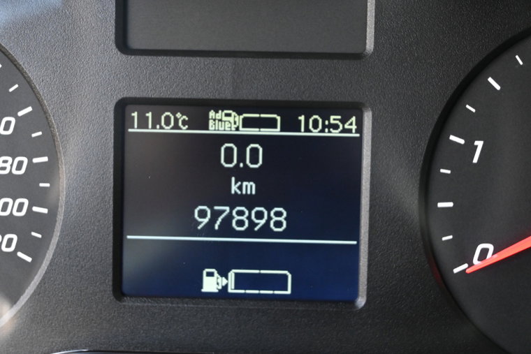 Vehicle Image 16