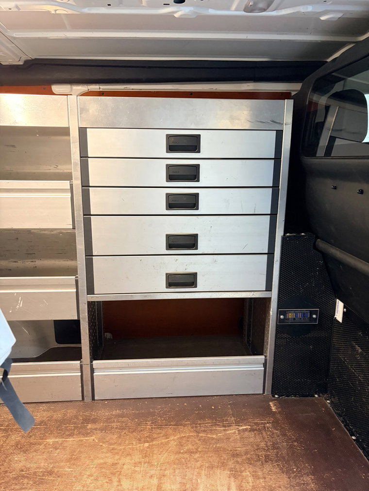 Vehicle Image 31