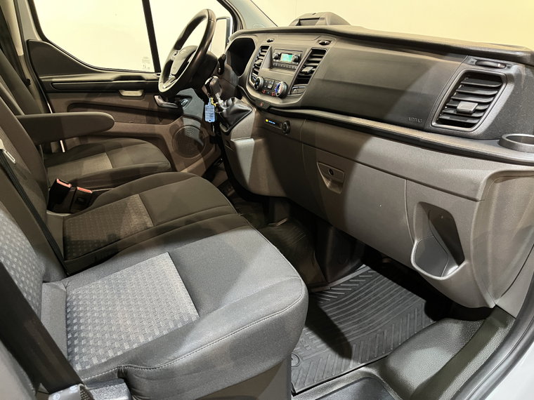 Vehicle Image 18