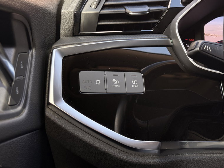 Vehicle Image 39