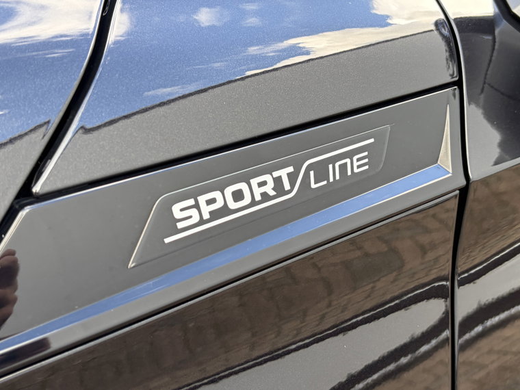 Vehicle Image 18