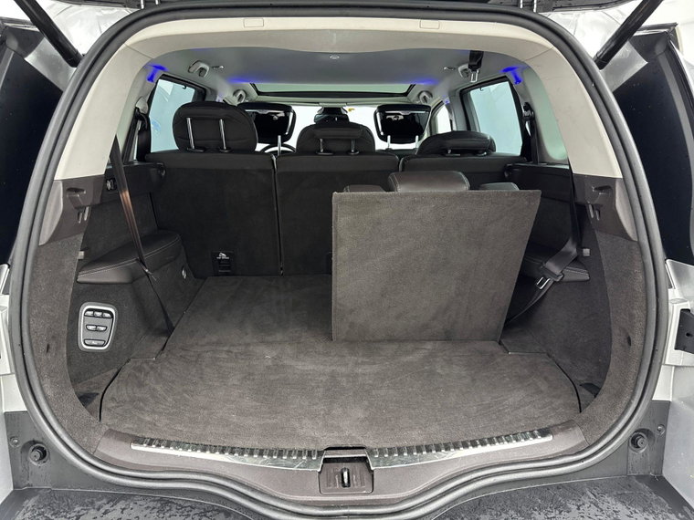 Vehicle Image 28