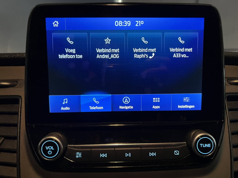 Vehicle Image 19