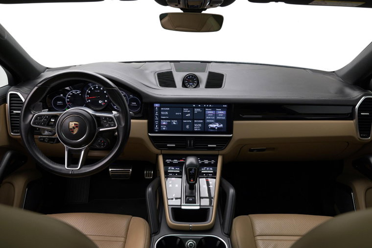 Vehicle Image 9