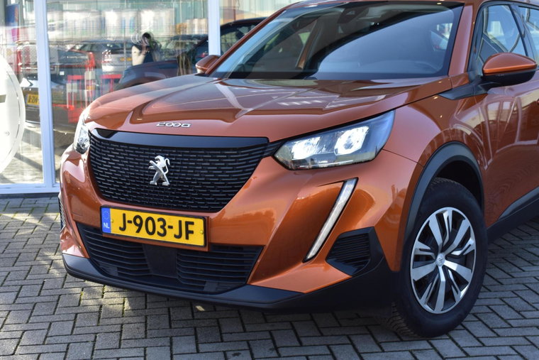 Vehicle Image 10