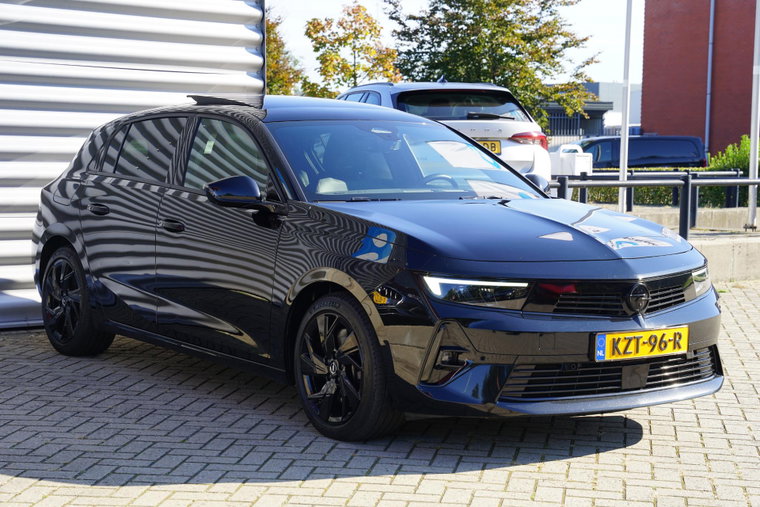 Vehicle Image 26