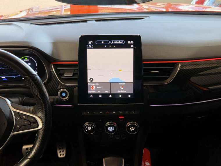 Vehicle Image 35