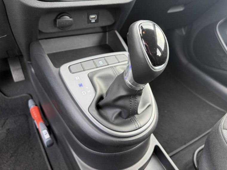 Vehicle Image 23