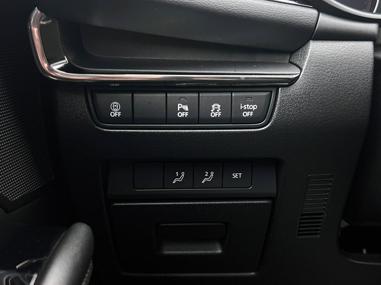 Vehicle Image 27