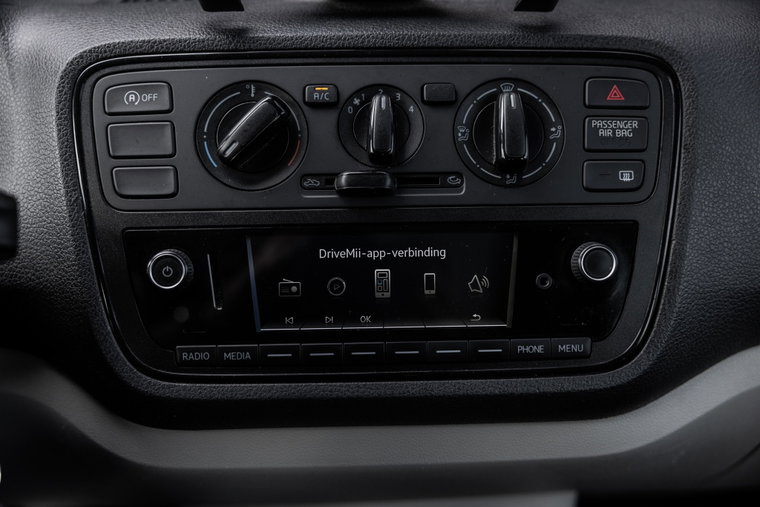 Vehicle Image 35