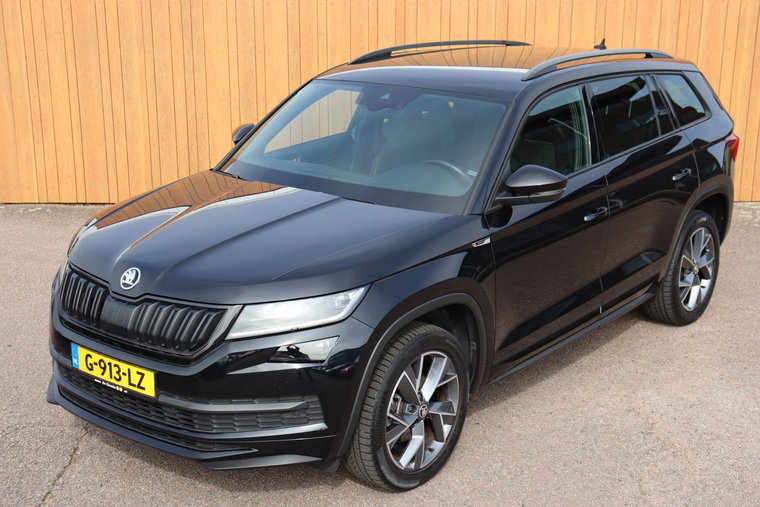 Vehicle Image 6