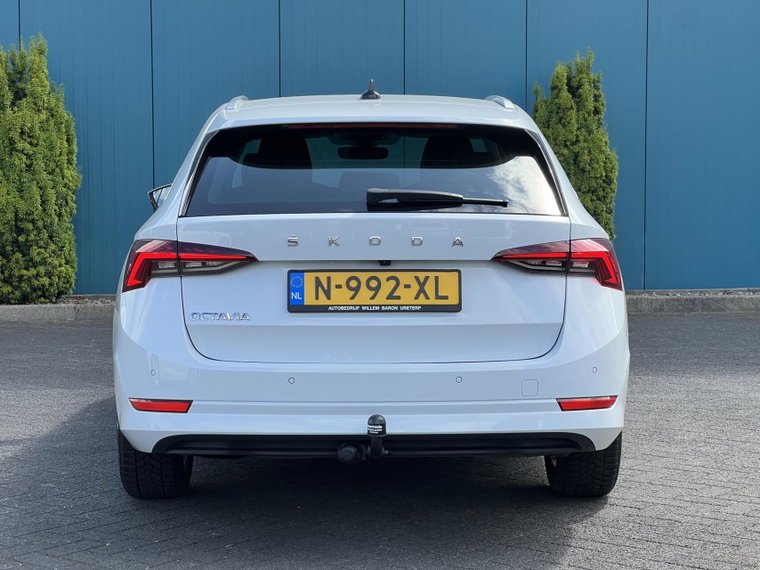 Vehicle Image 26
