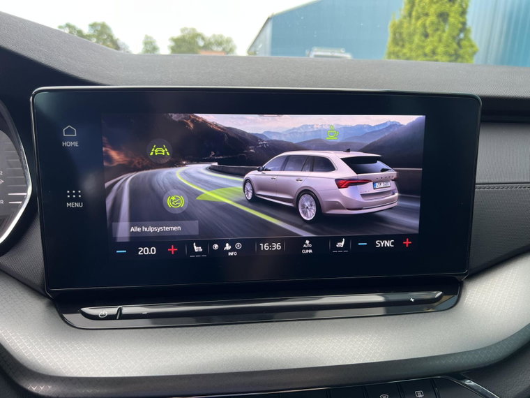 Vehicle Image 36