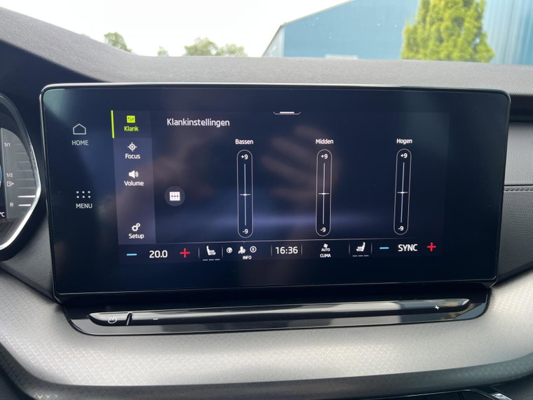 Vehicle Image 39