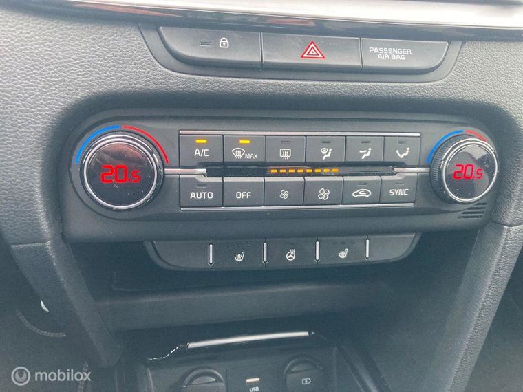 Vehicle Image 27