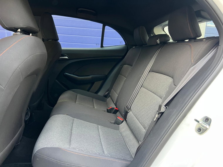 Vehicle Image 17