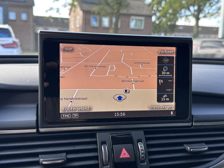 Vehicle Image 15