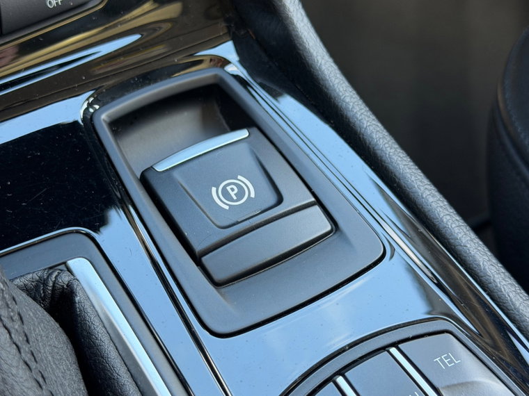 Vehicle Image 40