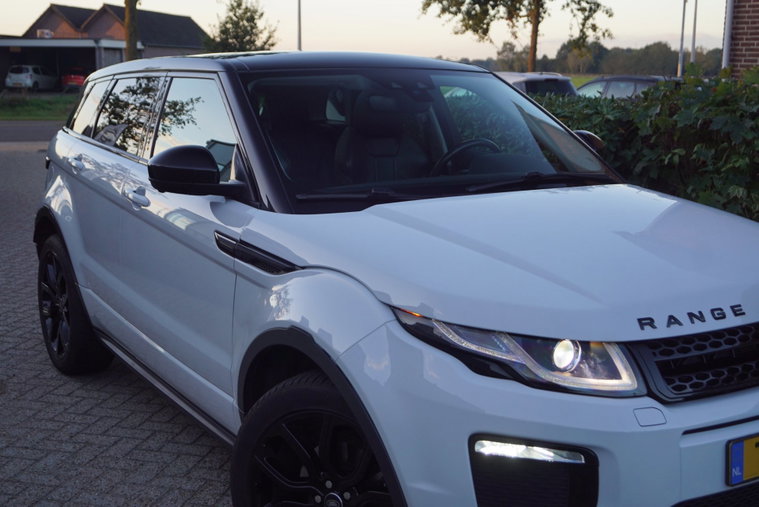 Vehicle Image 32