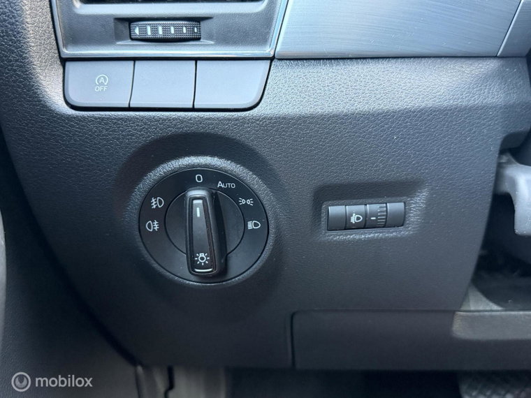 Vehicle Image 34