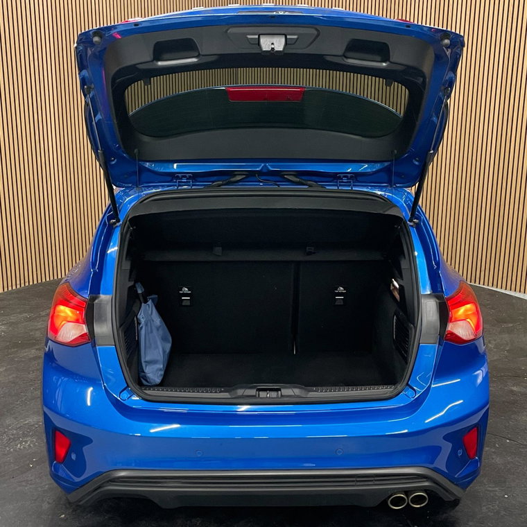Vehicle Image 28