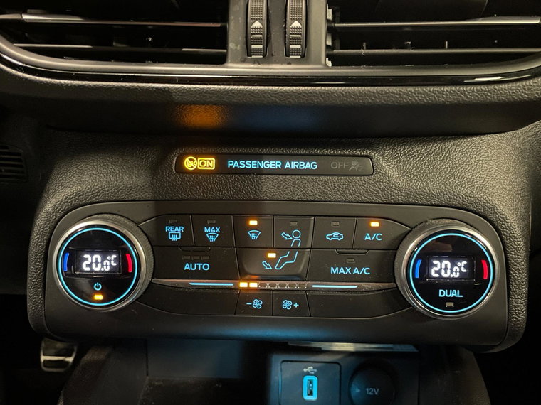 Vehicle Image 38
