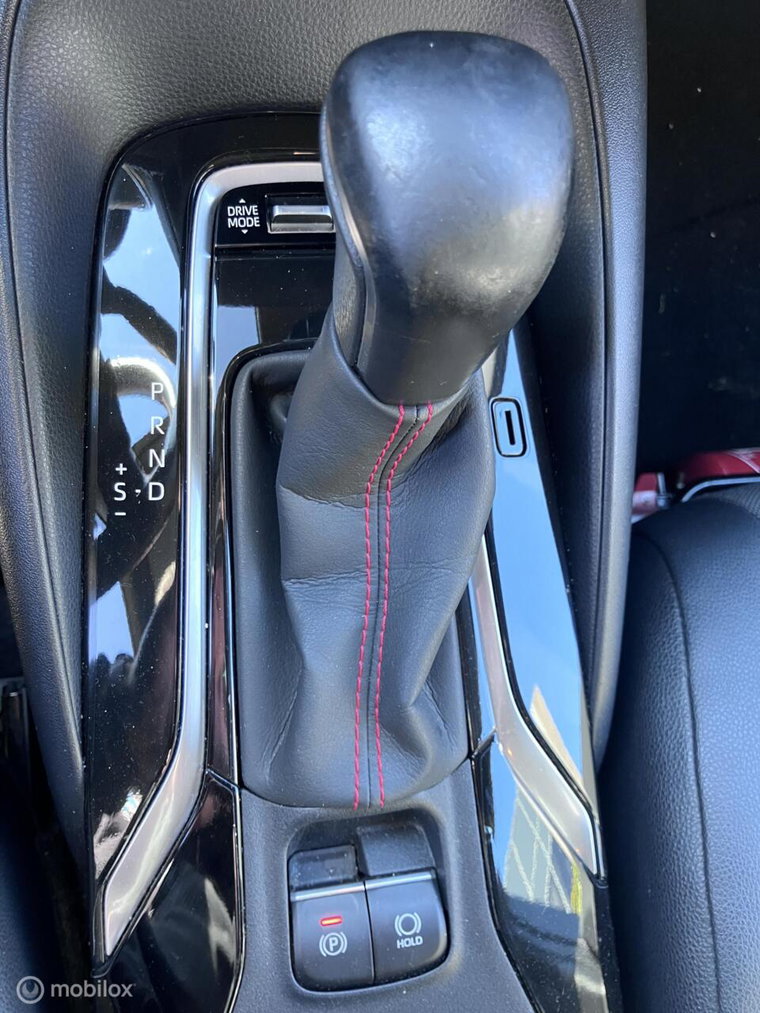 Vehicle Image 16