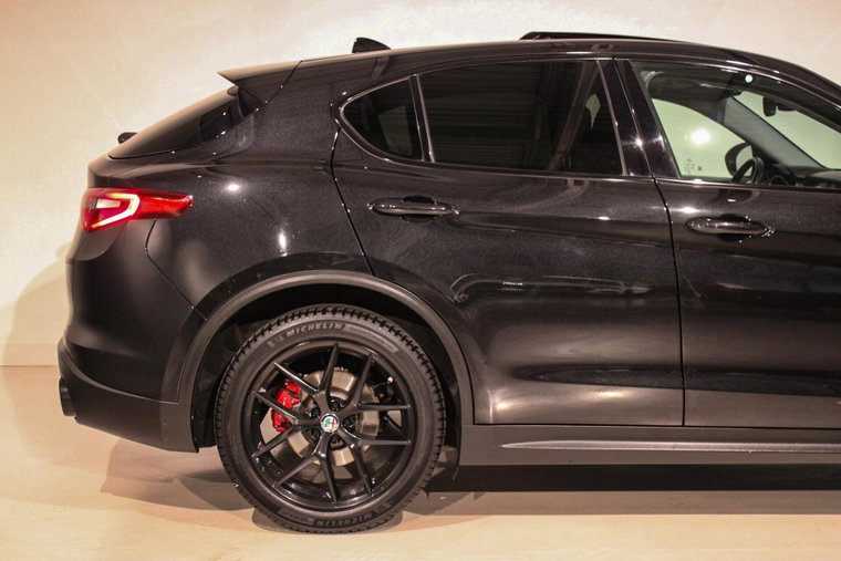Vehicle Image 20