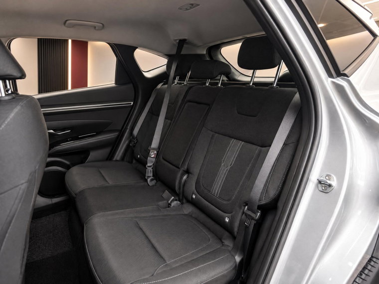 Vehicle Image 15