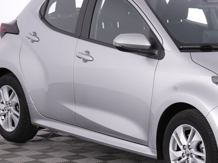 Vehicle Image 30