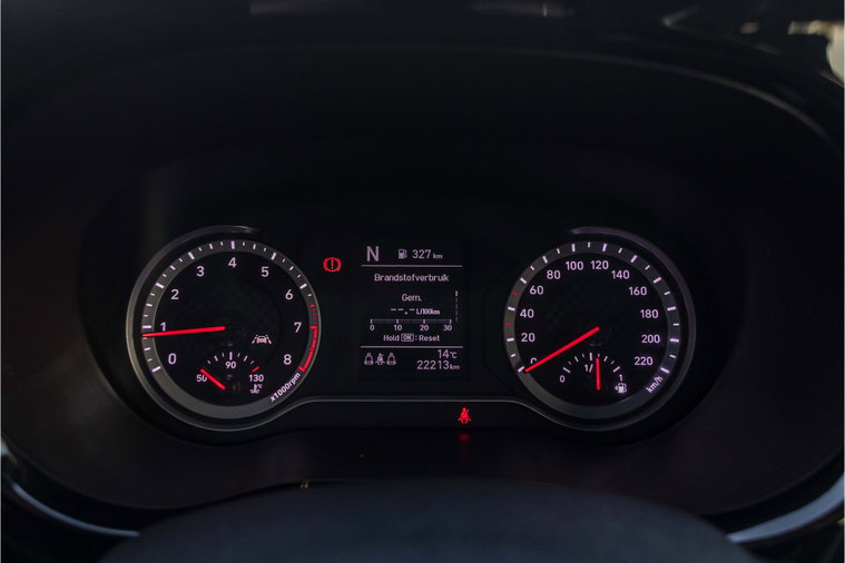 Vehicle Image 25
