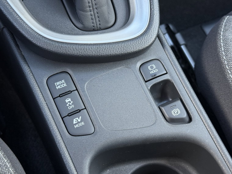 Vehicle Image 24