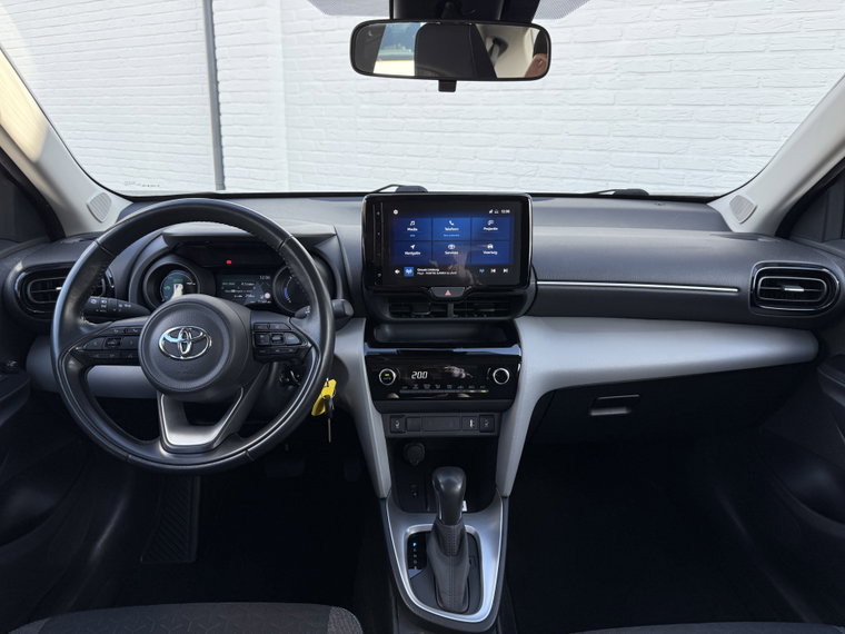 Vehicle Image 11