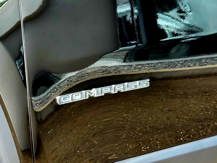 Vehicle Image 38