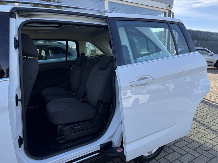 Vehicle Image 31
