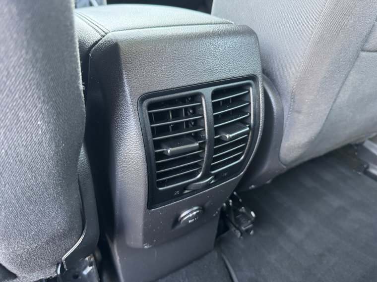 Vehicle Image 40