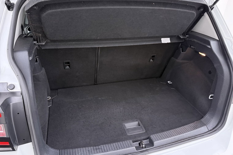 Vehicle Image 37