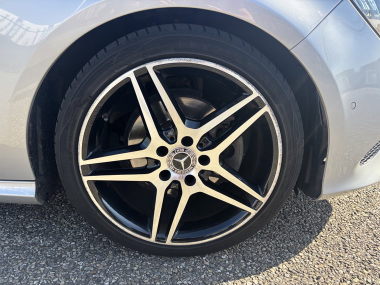 Vehicle Image 17