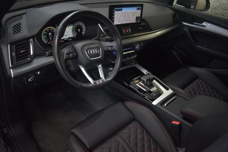 Vehicle Image 15