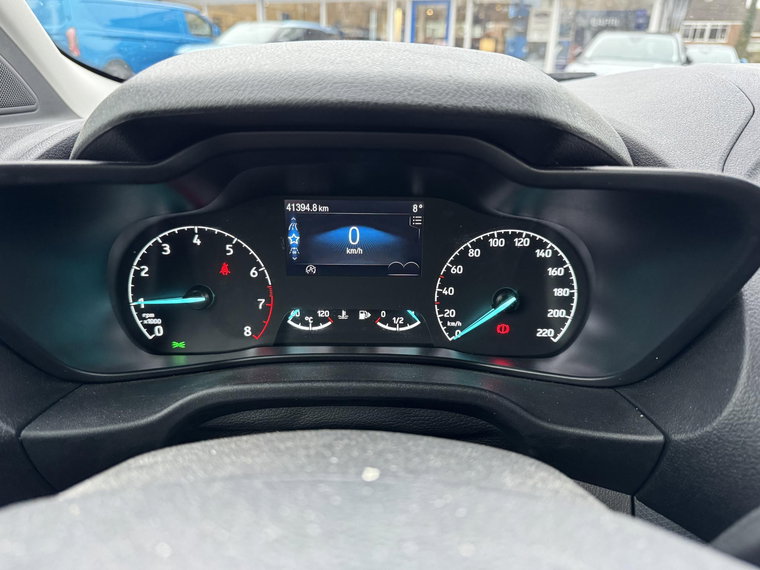 Vehicle Image 12