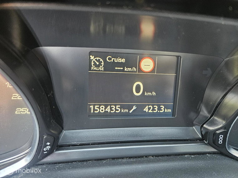 Vehicle Image 28
