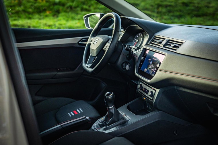 Vehicle Image 6