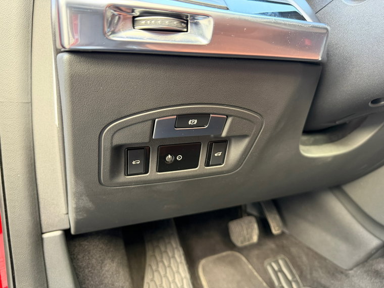 Vehicle Image 37