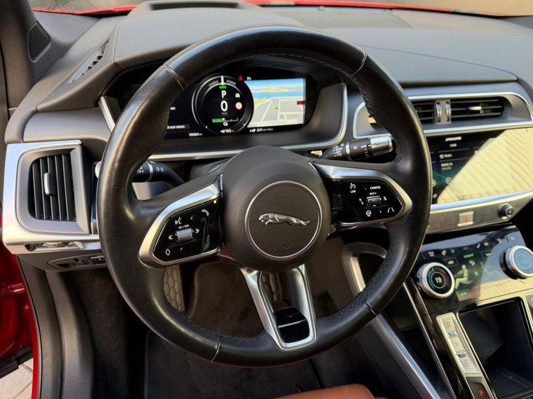 Vehicle Image 40