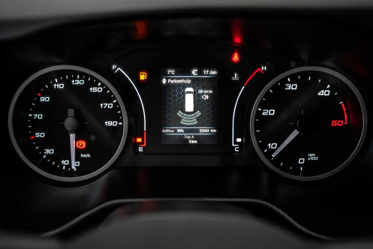 Vehicle Image 15