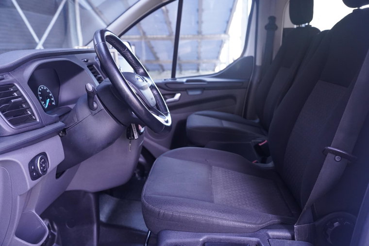 Vehicle Image 19